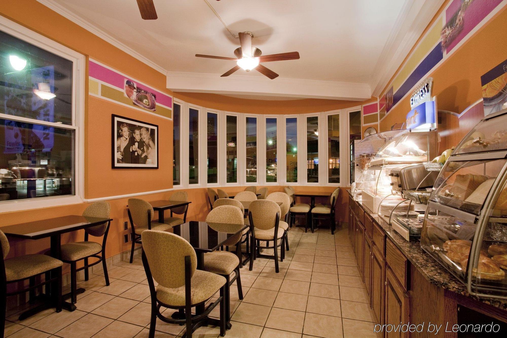 Century Park Hotel La (Adults Only) Los Angeles Restoran gambar